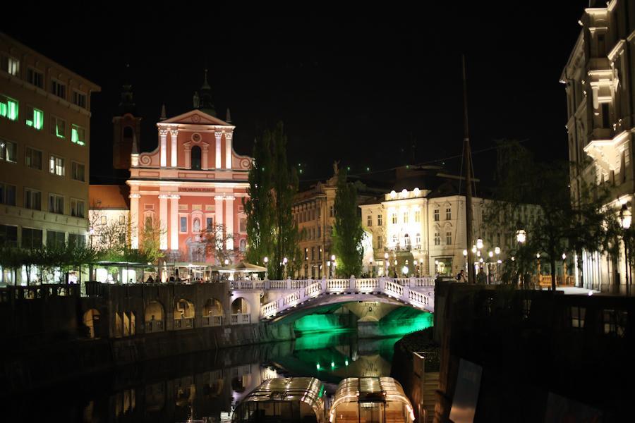 3 Bridges App Lägenhet Ljubljana Exteriör bild